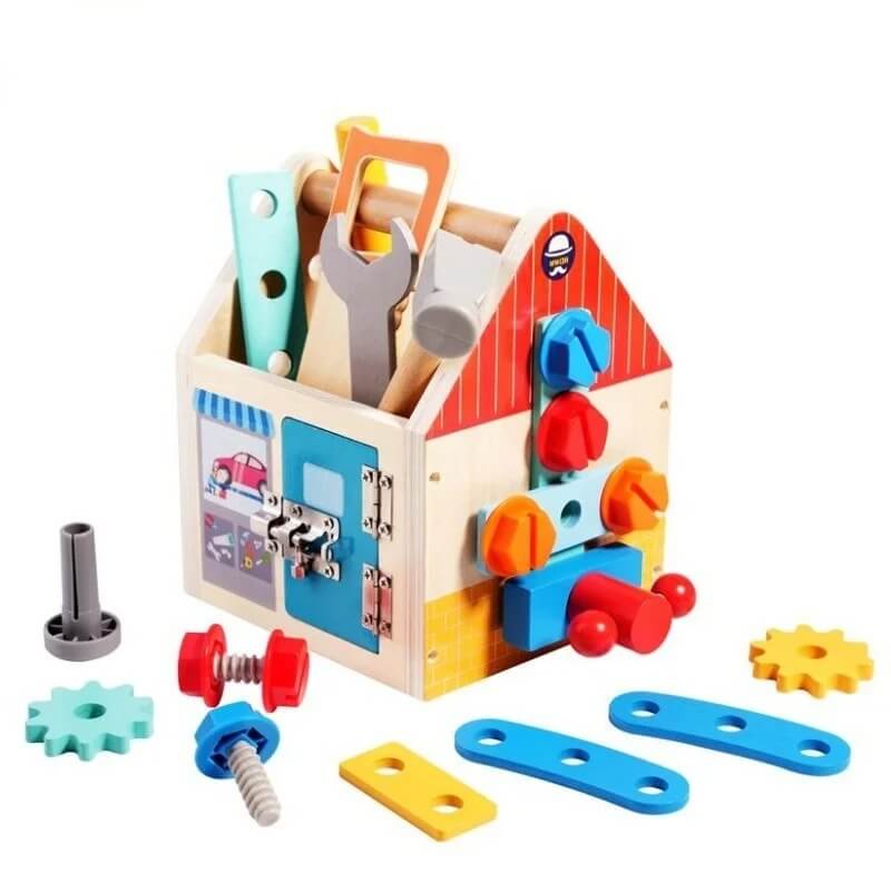 jeu de construction en bois boulons fond blanc