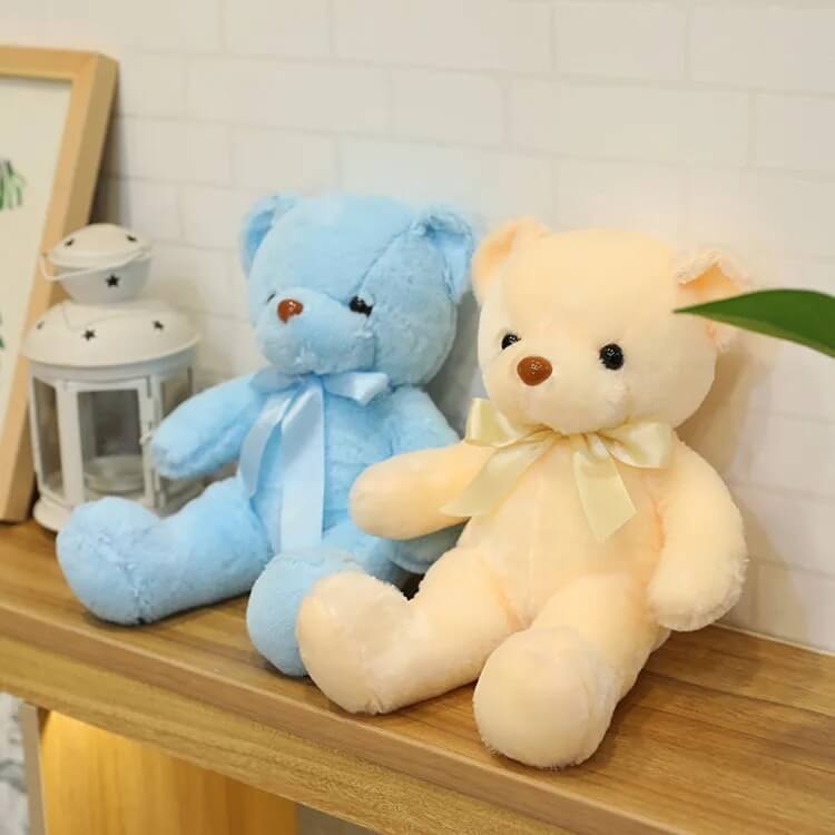 ours en peluche noeunoeu etagere