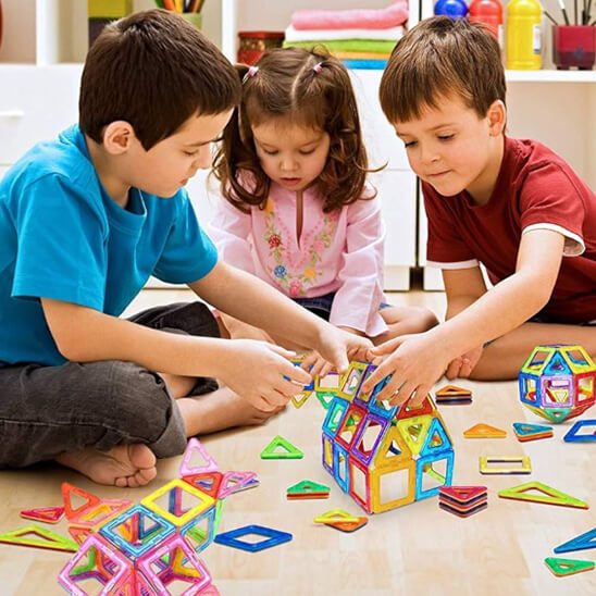Jeu construction magnétique Ptits aimants team