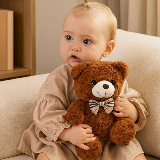ours en peluche petite oursonne canelle